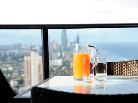 Luxury 3 Bedroom In Heart Of Broadbeach - Tourism Adelaide 14