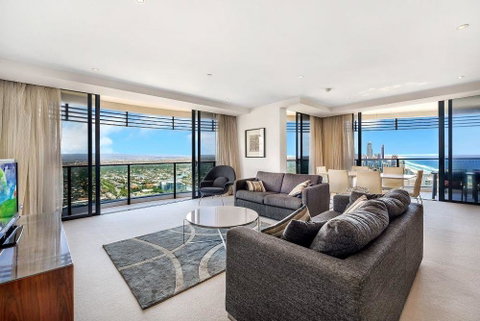 Luxury 3 Bedroom In Heart Of Broadbeach - Tourism Adelaide 0