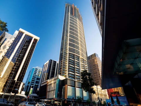 Oaks Brisbane Aurora Suites - Tourism Adelaide 0