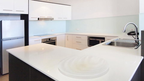 Oaks Townsville Gateway Suites - Tourism Adelaide 4