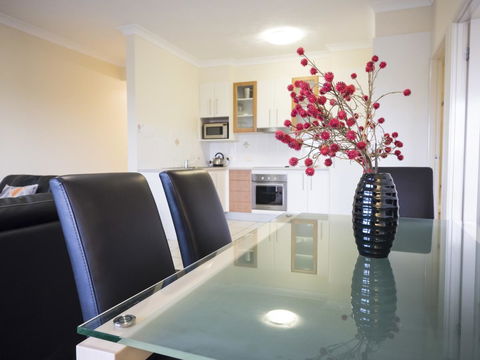 La Vida On Anzac - Tourism Adelaide 0