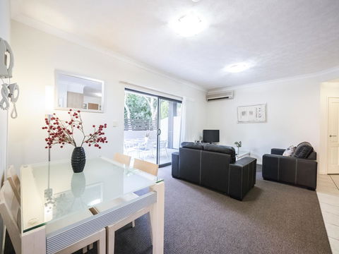 La Vida On Anzac - Tourism Adelaide 39