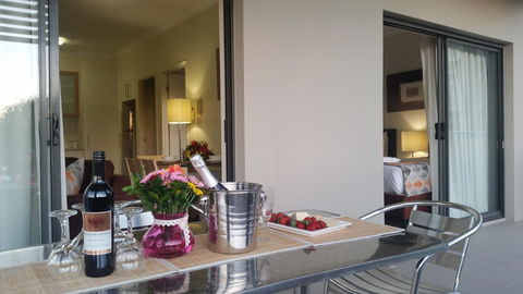 La Vida On Anzac - Tourism Adelaide 36