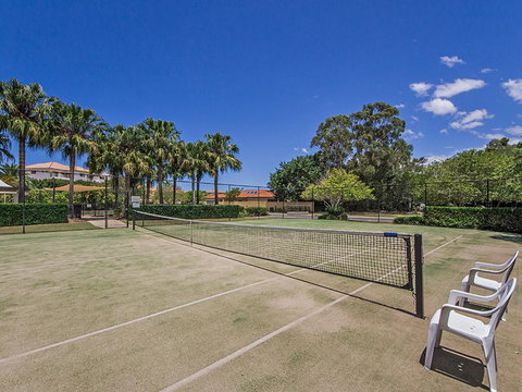 Waterfront Resort Villa With Buggy - Tourism Adelaide 18