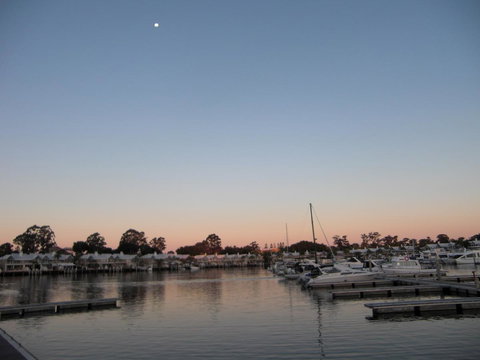 Waterfront Resort Villa With Buggy - Tourism Adelaide 27