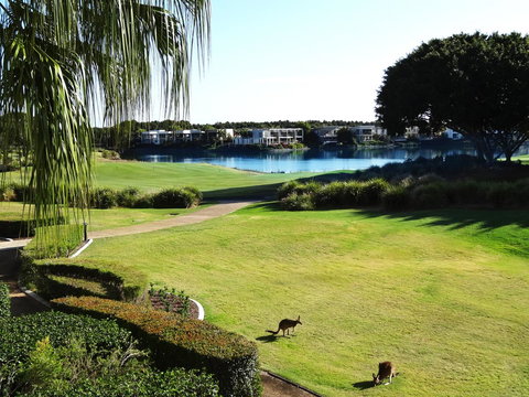 Waterfront Resort Villa With Buggy - Tourism Adelaide 3