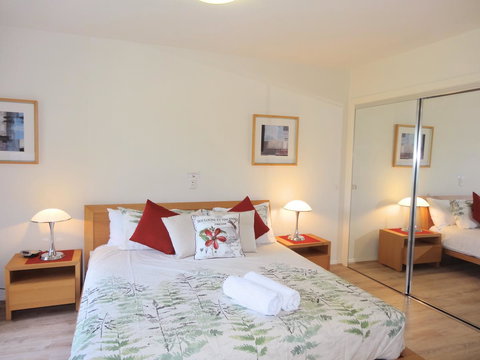 Waterfront Resort Villa With Buggy - Tourism Adelaide 14