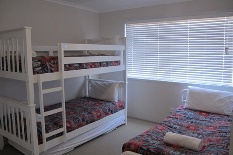 Grangewood Court Apartments - Tourism Adelaide 25