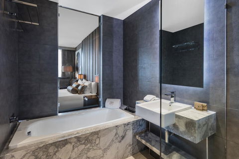 The Beetson Hotel -formerly Gambaro Hotel - Tourism Adelaide 40