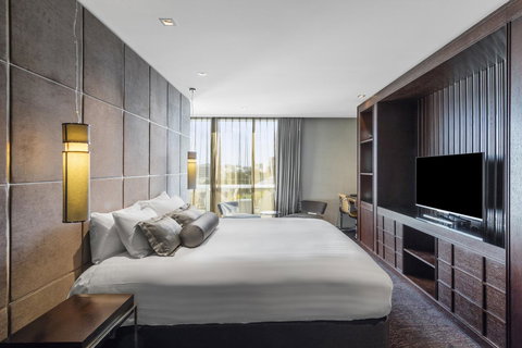 The Beetson Hotel -formerly Gambaro Hotel - Tourism Adelaide 1