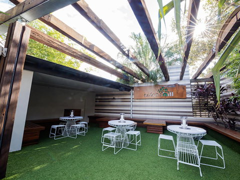 Eatons Hill Hotel - Tourism Adelaide 39