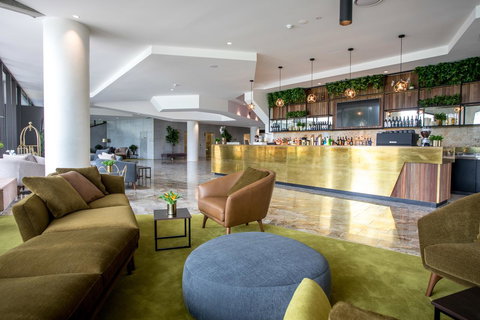 Eatons Hill Hotel - Tourism Adelaide 7