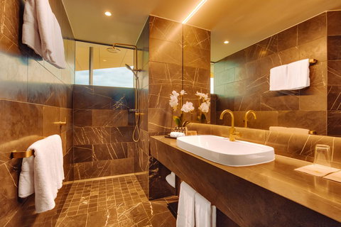 Eatons Hill Hotel - Tourism Adelaide 11