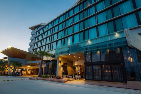 Eatons Hill Hotel - Tourism Adelaide 2