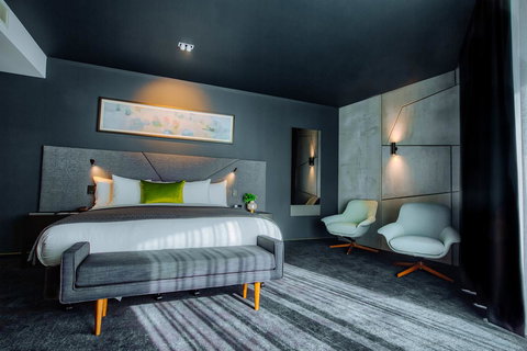 Eatons Hill Hotel - Tourism Adelaide 19