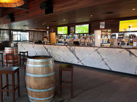 Eatons Hill Hotel - Tourism Adelaide 38