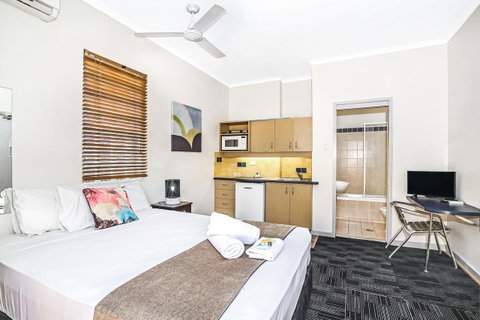 City Palms Brisbane - Tourism Adelaide 3