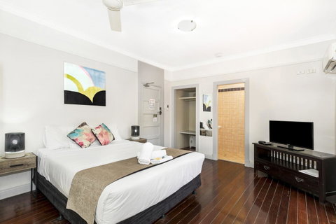 City Palms Brisbane - Tourism Adelaide 9