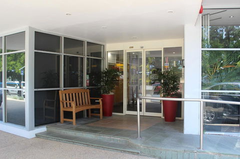 Madison Tower Mill Hotel - Tourism Adelaide 1