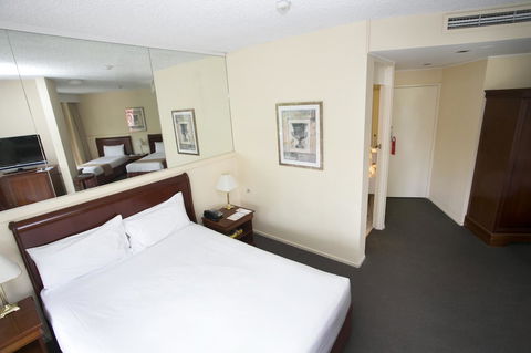 Madison Tower Mill Hotel - Tourism Adelaide 9