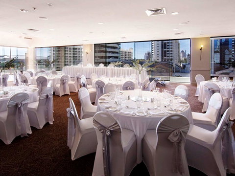 Sofitel Gold Coast Broadbeach - Tourism Adelaide 36