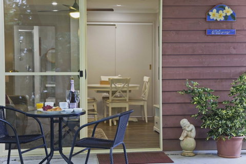 Shasta Place - Tourism Adelaide 0