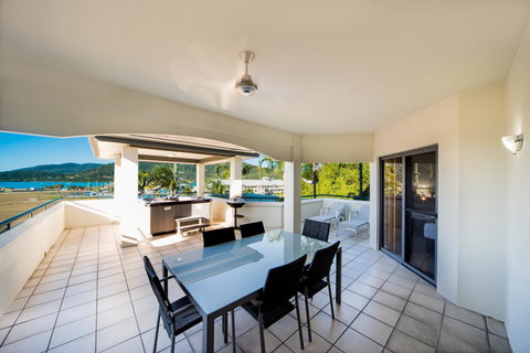 Portside Whitsunday Luxury Holiday Apartments - Tourism Adelaide 7