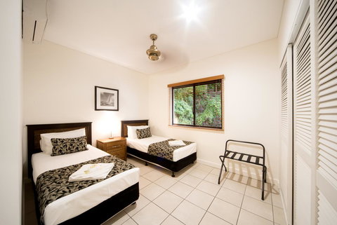 Portside Whitsunday Luxury Holiday Apartments - Tourism Adelaide 21
