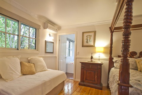 Curtis Falls Cottage - Tourism Adelaide 20