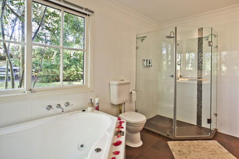 Curtis Falls Cottage - Tourism Adelaide 4