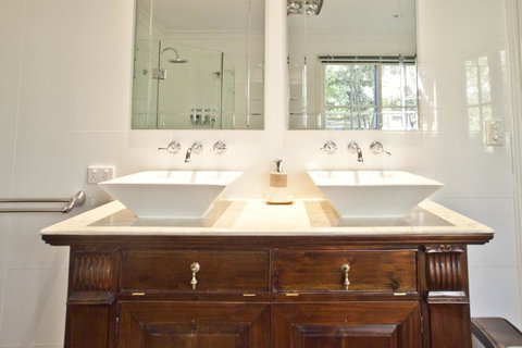 Curtis Falls Cottage - Tourism Adelaide 2