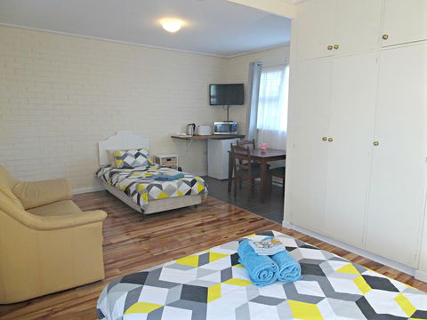 Whyalla Country Inn Motel - Tourism Adelaide 1