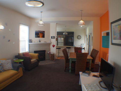 Windsor Cottage - Tourism Adelaide 2