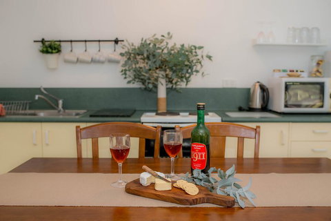 Woongara Cottage - Pet Friendly Country Retreat - Tourism Adelaide 2