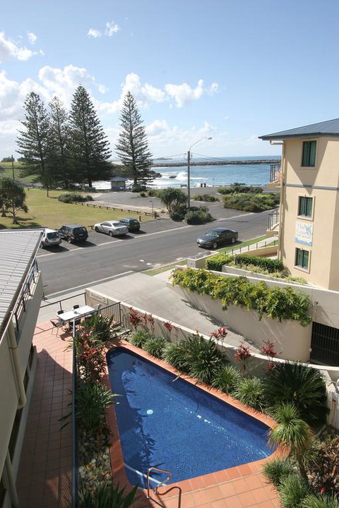 Yamba Beach Motel - Tourism Adelaide 3