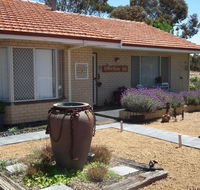 Yellow Gum Bed and Breakfast - Tourism Adelaide