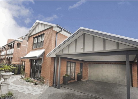 Your Home Away From Home - Tourism Adelaide 2