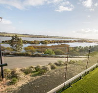 Serenity and sweeping Murray River views - Tourism Adelaide