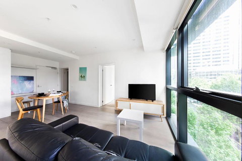 A Comfy 2BR Apt Next To QV & Melbourne Central - Tourism Adelaide 0