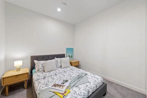 A Comfy 2BR Apt Next To QV & Melbourne Central - Tourism Adelaide 4