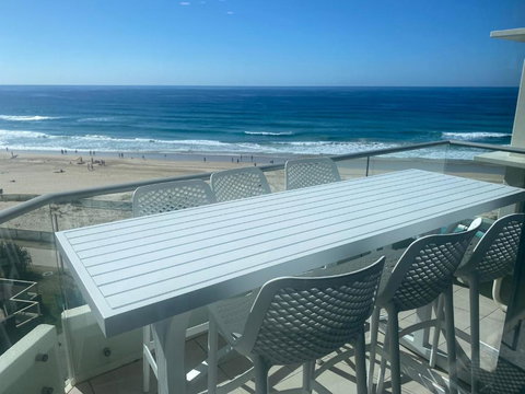 Absolute Beach Frontage Two Bedroom - Tourism Adelaide 0