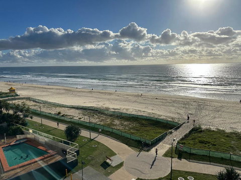 Absolute Beach Frontage Two Bedroom - Tourism Adelaide 2