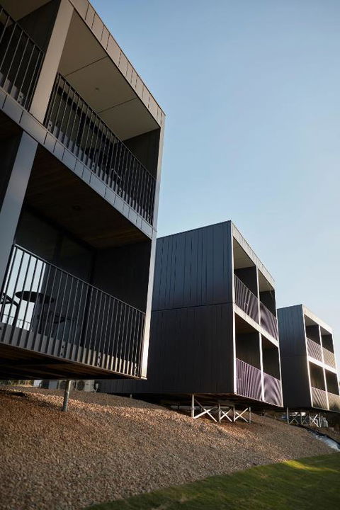 Accommodation @ Curlewis - Tourism Adelaide 2