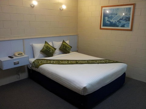 Admiral Nelson Motor Inn - Tourism Adelaide 4