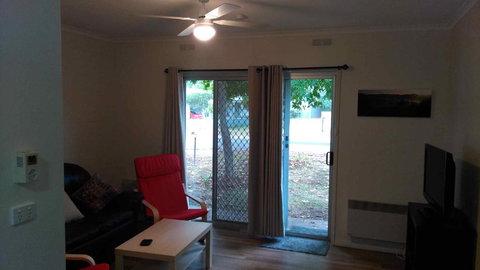 Ageri Holiday Unit - Tourism Adelaide 4