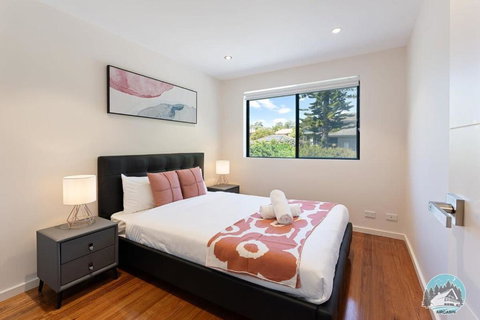Aircabin - Eastwood - Luxury - 4 Bedrooms House - Tourism Adelaide 4