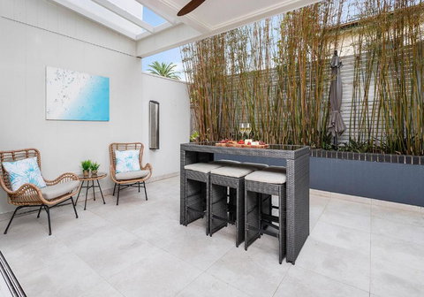 Al Mare - Tourism Adelaide 1