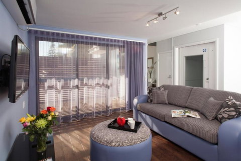 Albany Waves - Tourism Adelaide 3