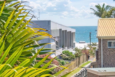 Alex Home With Easy Pathway To The Beach - Tourism Adelaide 2