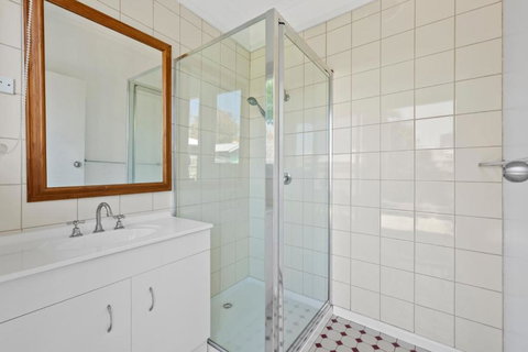 All Beached Out - 8 Guests, Cental, 450m To Beach! - Tourism Adelaide 3